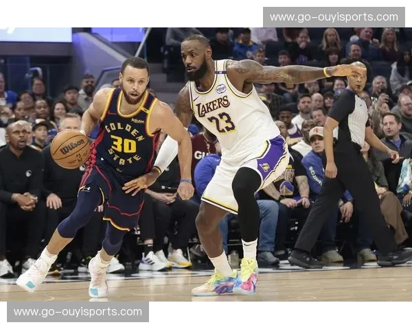 史诗对决：金州勇士与孟菲斯灰熊的季后赛恩怨情仇